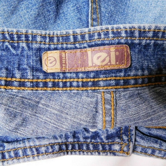 Lei Button Fly Jean Shorts Size 9 - Picture 3 of 5